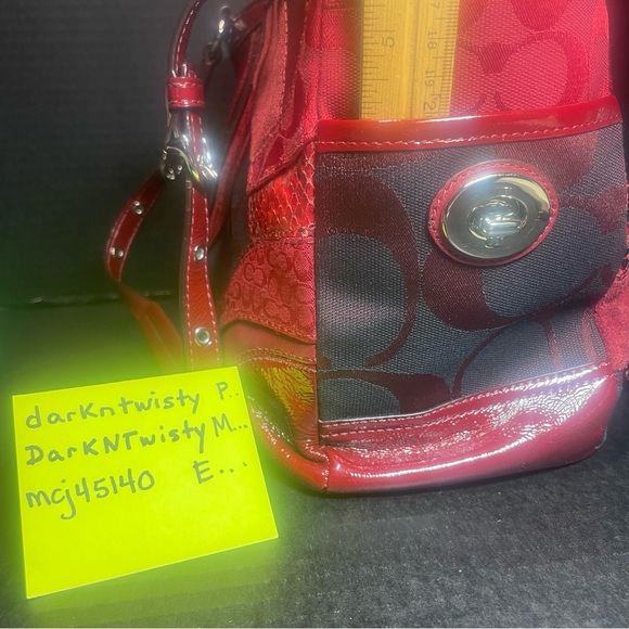 Beautiful Mixed Media Coach Signature Tote Gorgeous! Used only once or twice - Picture 12 of 17